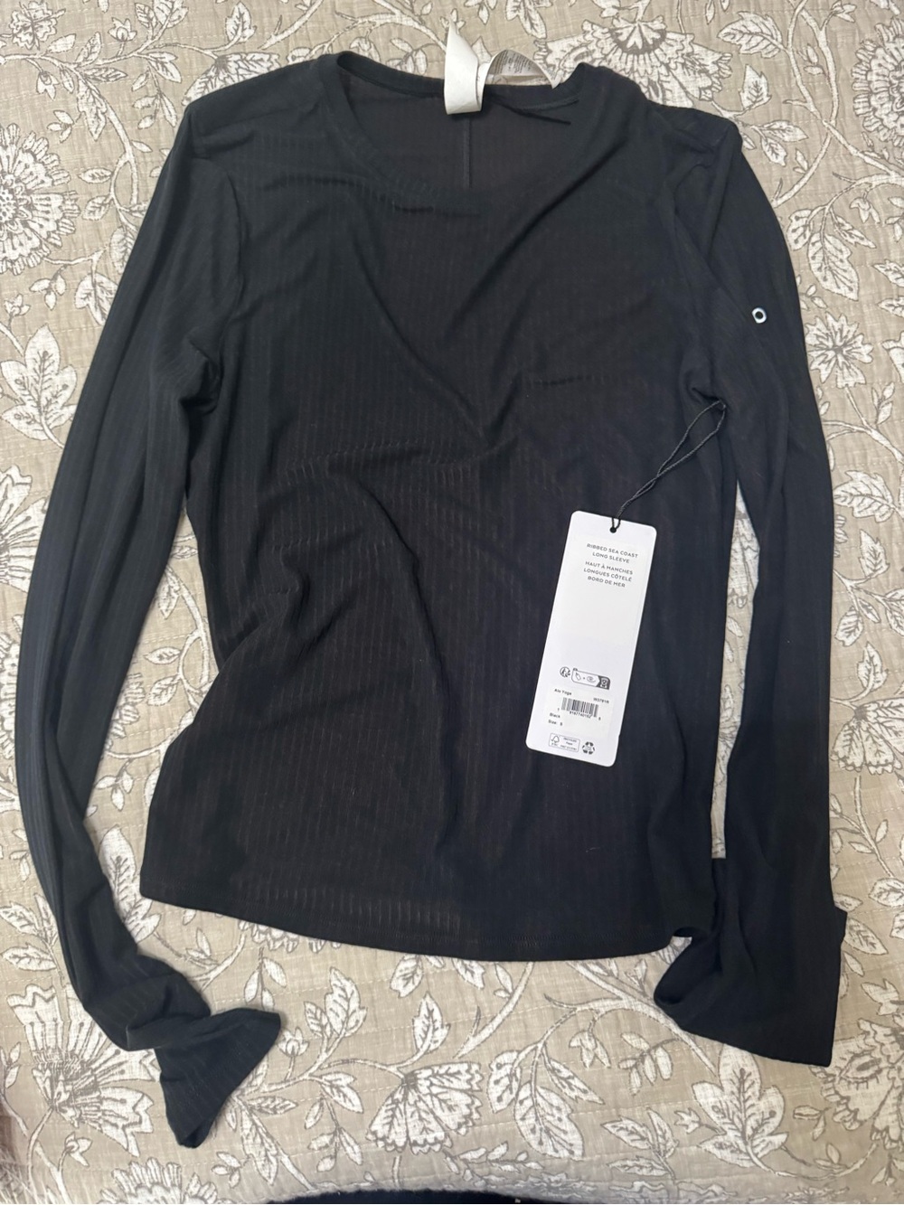 Women’s ALO Rubbed sea coast Black Long Sleeve top